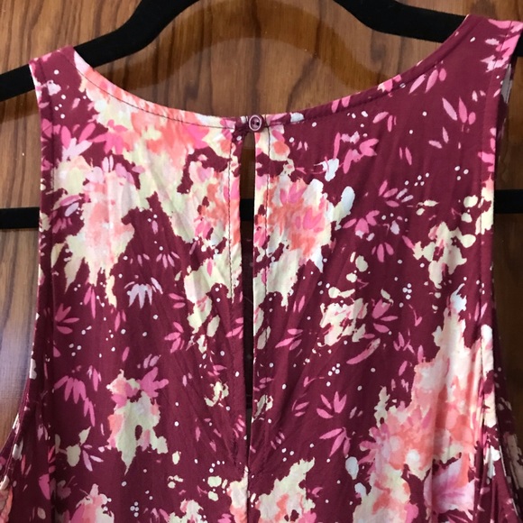 Floral Flowing Tank - Picture 3 of 4